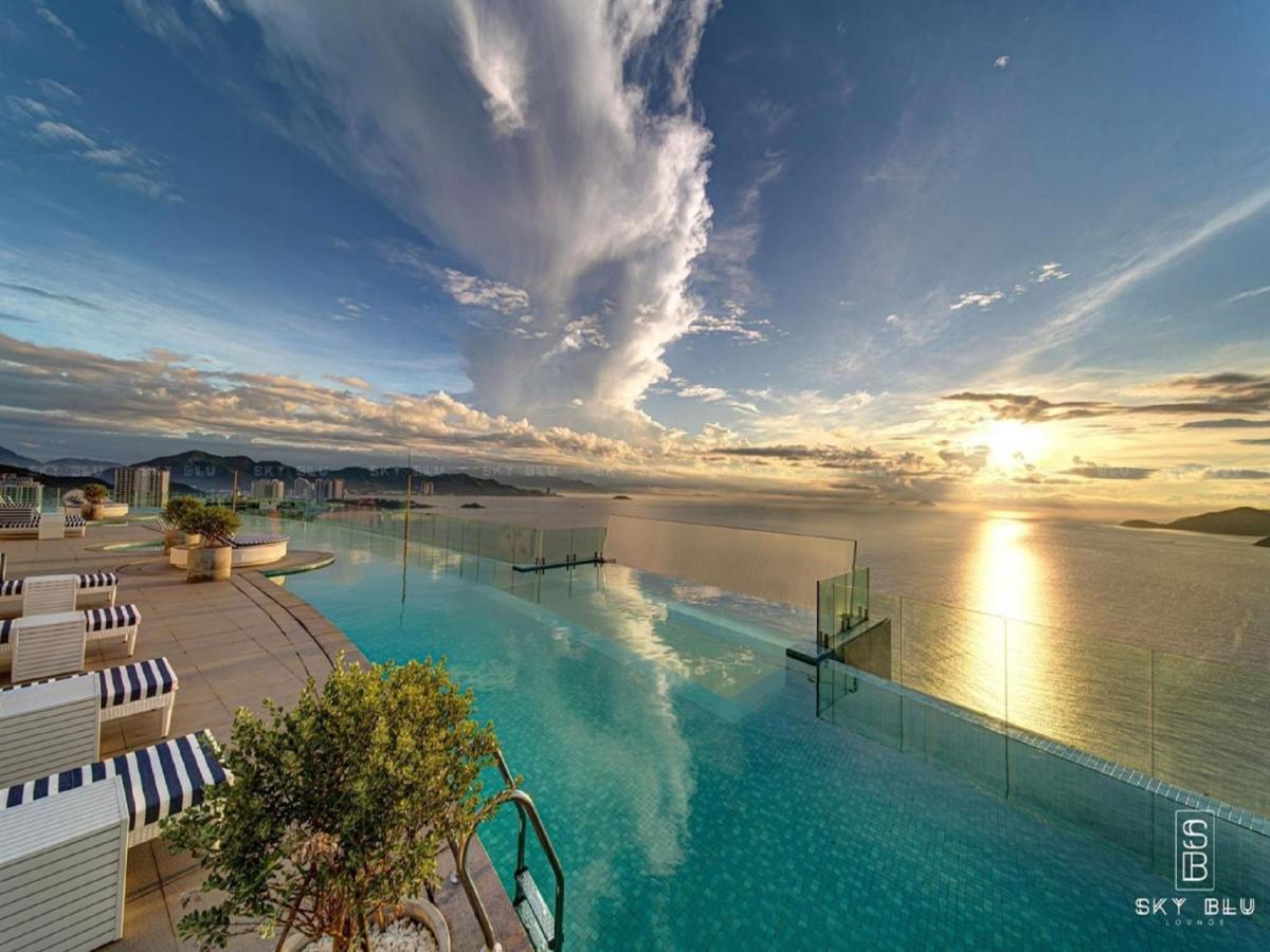 Panorama Lyn Beachfront Apartment 나트랑 외부 사진