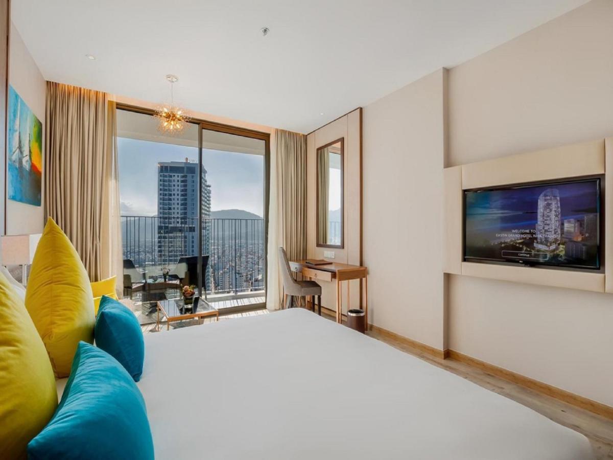 Panorama Lyn Beachfront Apartment 나트랑 외부 사진